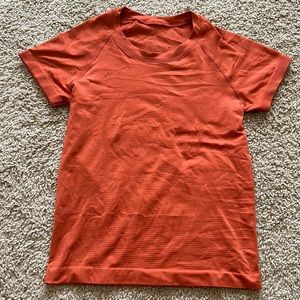 Lululemon swiftly tech shirt